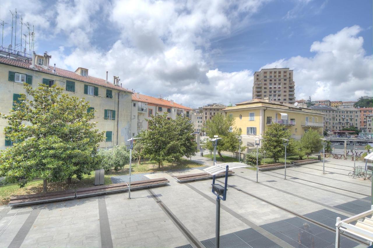 Appartamento Harbour House Savona Esterno foto